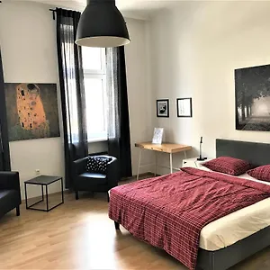  Appartamento & Near Reumannplatz Austria