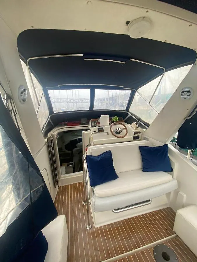 El Barco De Las Fiestas Sant Adrià de Besòs Bateau-hôtel